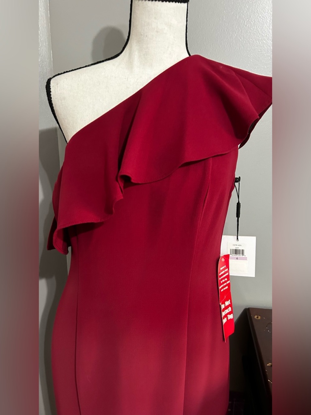 Calvin Klein Ruffled Overlay One Shoulder Maxi Formal Burgundy Sz 6 Slit NWT